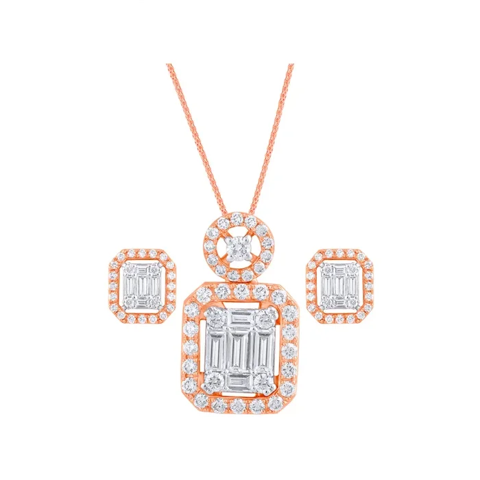 1.05Ct VVS/FG Diamond Pendant Set in 18K Rose Gold