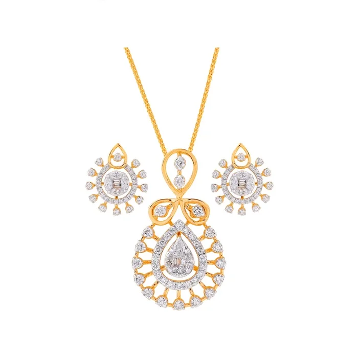 1.08Ct VVS/FG Diamond Pendant Set in 18K Gold