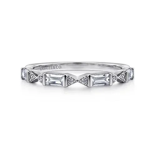 14K White Gold Diamond Wedding Band