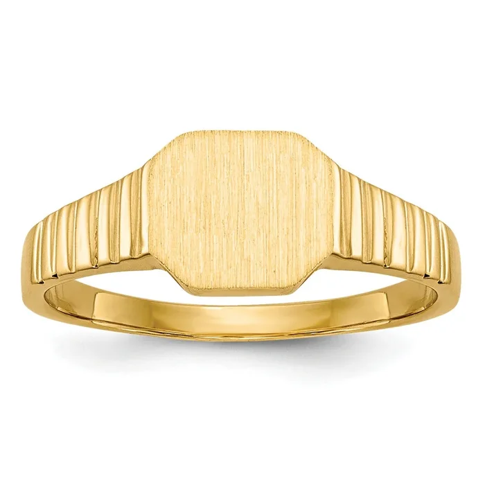 14KT Yellow Gold Childrens Signet Ring; Size 3.5