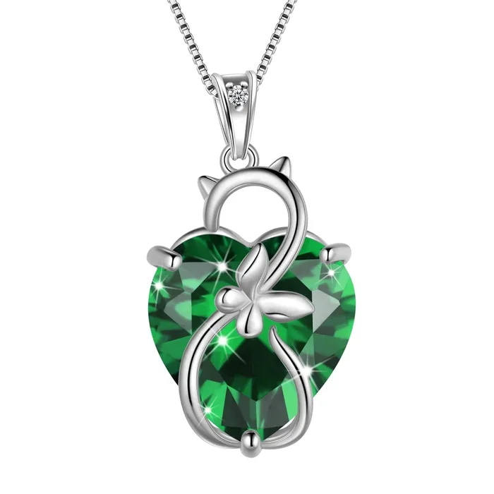 15-mm-Katzenhalskette für Damen mit Herzanhänger, Geburtsstein Mai, 925er Sterlingsilber, grünem Smaragd und Schmetterling – das perfekte Geschenk zum Geburtstag oder Muttertag.