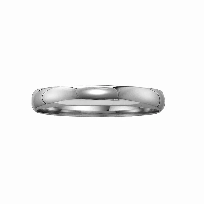 2MM Wedding Ring in 14KT White Gold. Size 7