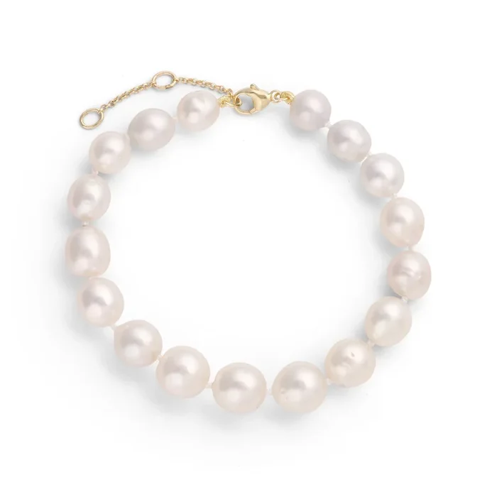 8-9.5″ Adjustable South Sea Silver and White Pearl Bracelet in Gold – 9-13mm