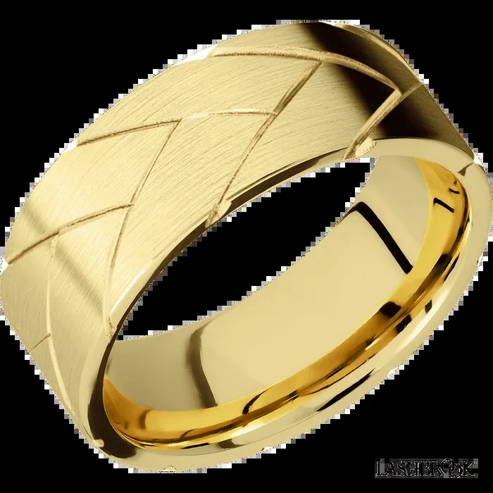 8 mm wide/Flat/14K Yellow Gold band with a machined Flatbraid pattern.