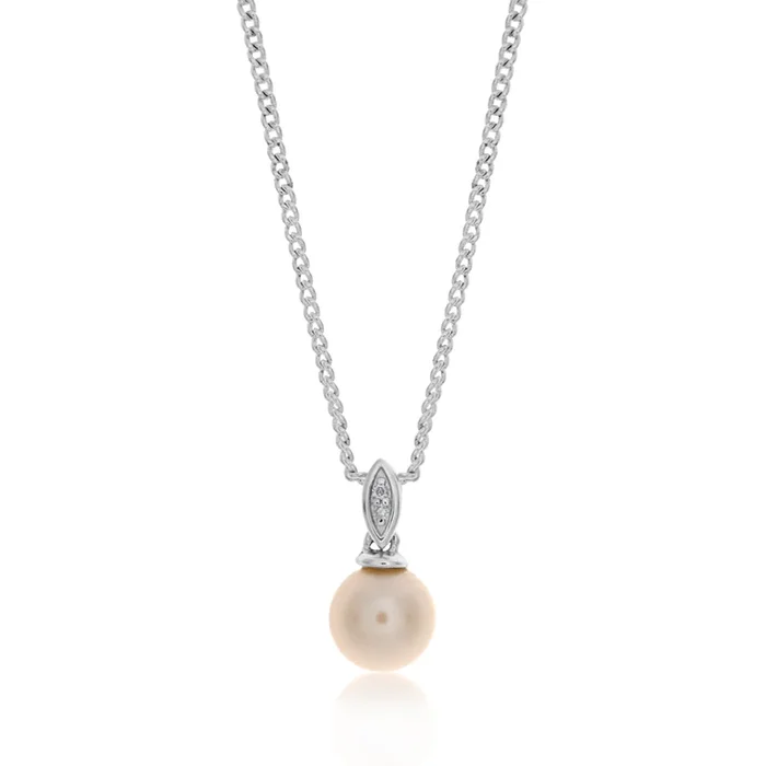 9ct White Gold Pearl & Diamond Pendant