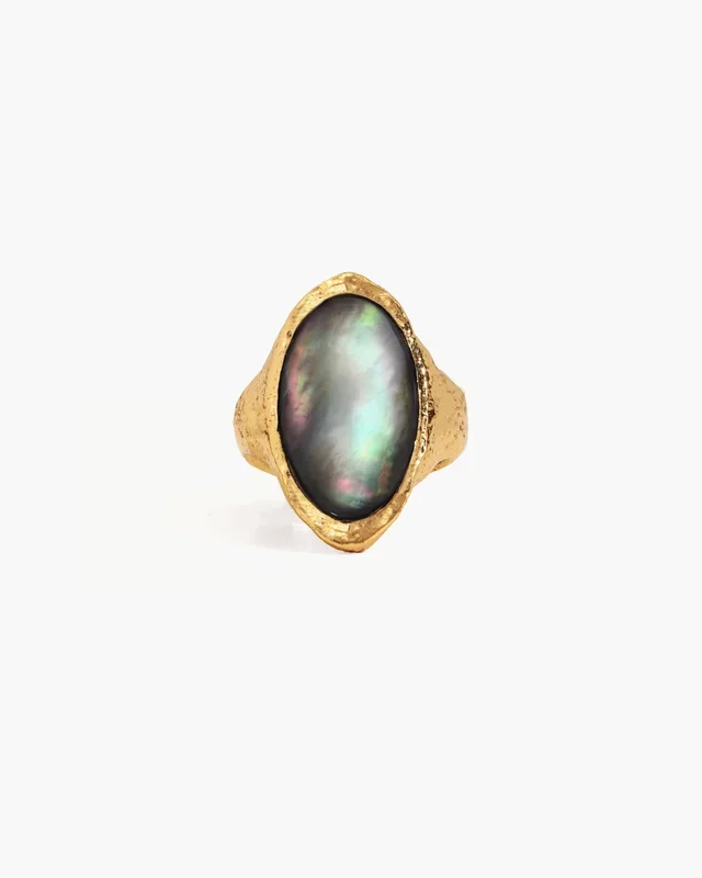Anello Ovale in Conchiglia Midnight