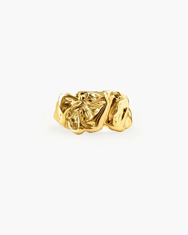 Anello Testurizzato Fuso in Oro