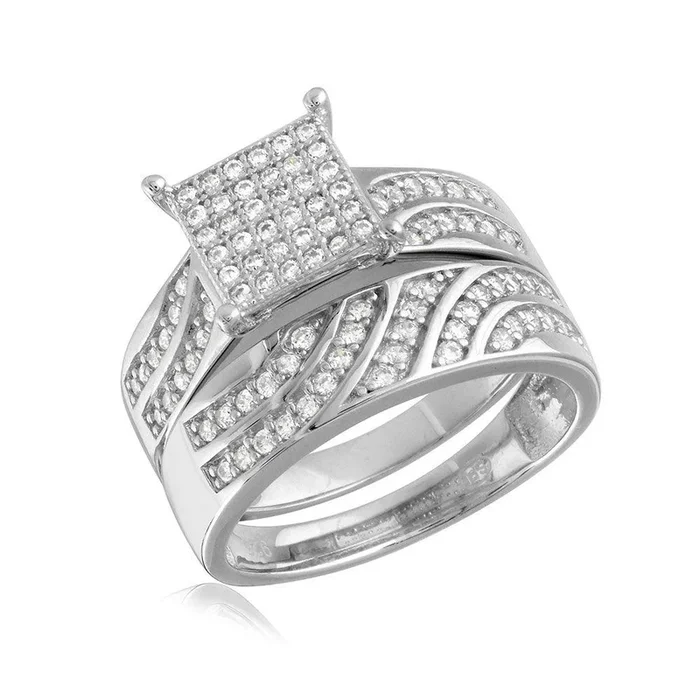 Anillo de bodas de plata de ley 925 rodiada con circonitas cúbicas onduladas y centro cuadrado con micropavé – GMR00154