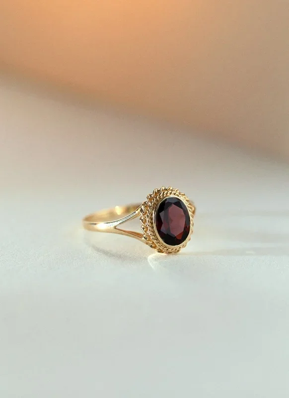 Aurie granaat ring 14k goud