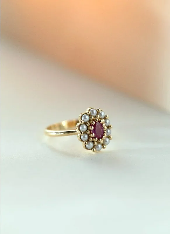Billie ruby pearl entourage ring 14k gold
