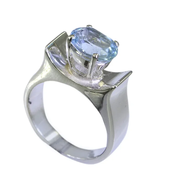 Blue Topaz Solitaire Indian 92.5 Silver Blue Gemstones Mid-weight Romantic Ring Jewelry