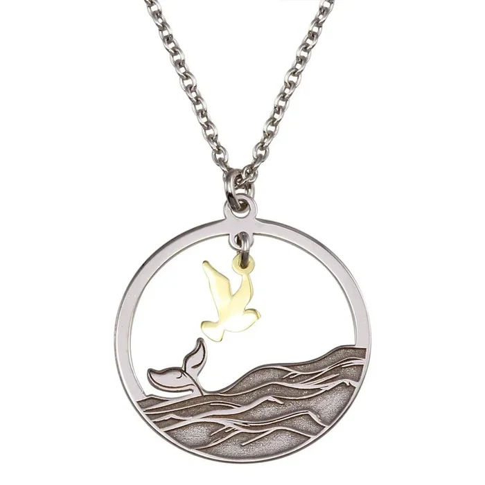 Collar bicolor con colgante de cola de ballena y pájaro en plata de ley 925 – SOP00157