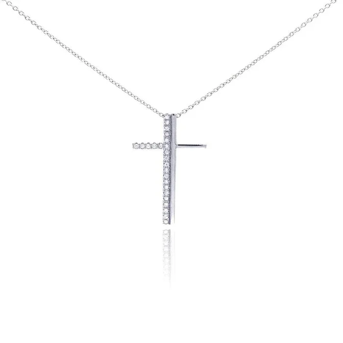 Collar con colgante de cruz de circonita transparente chapado en rodio de plata 925 – STP01047