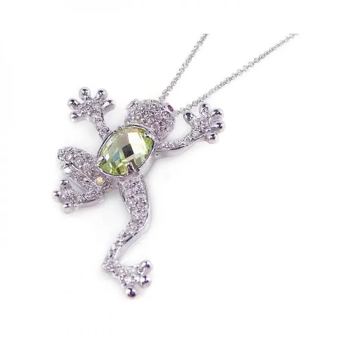 Collar con colgante de rana con circonita verde chapada en rodio de plata 925 – STP00762