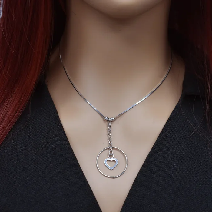 Collar de corazón colgante recortado en plata de ley 925 rodiada – SPN00028