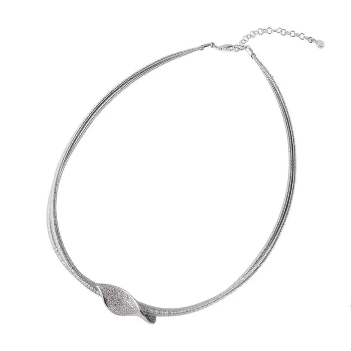 Collar italiano chapado en rodio de plata 925 con detalle curvo de circonita micro pavé – ITN00119RH