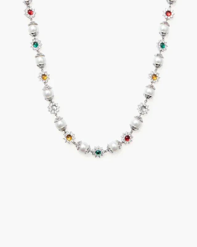 Daisy Pearl Necklace in Silver