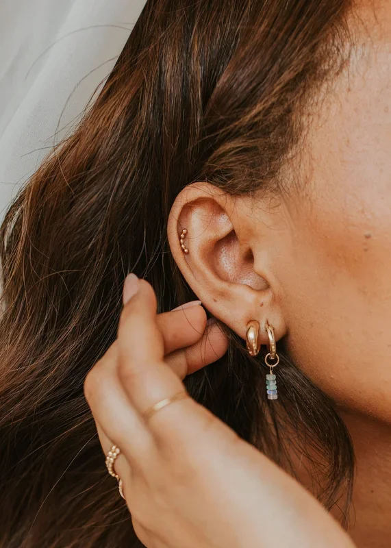 Dezi Studs