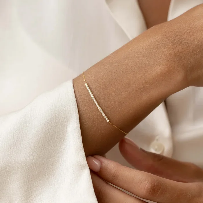 Diamond Curved Bar Bracelet 14k Gold – Vivienne