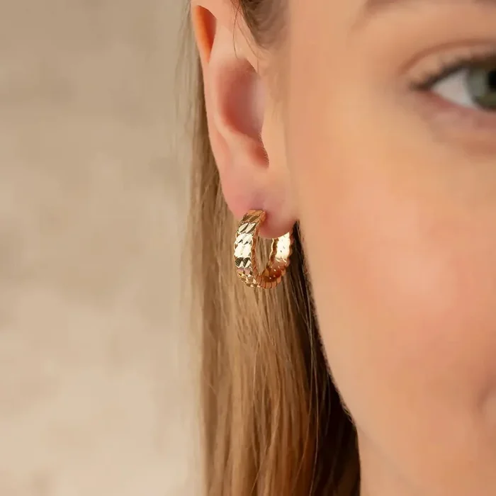 Diamond-Cut Huggie Hoop Earrings 14K Solid Gold | 11.5 mm, 13.5 mm, 15.7 mm Wide Huggy Hoops for Women