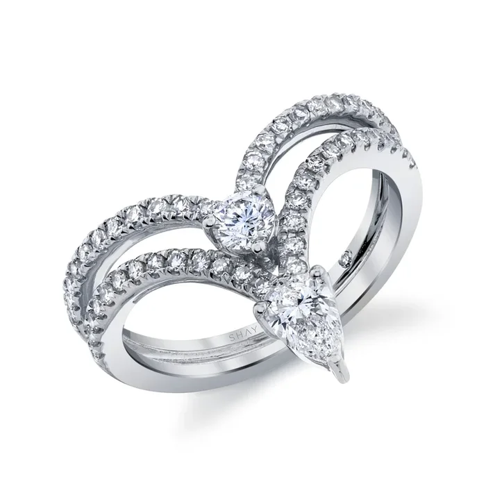 DIAMOND STACKED CHEVRON PINKY RING