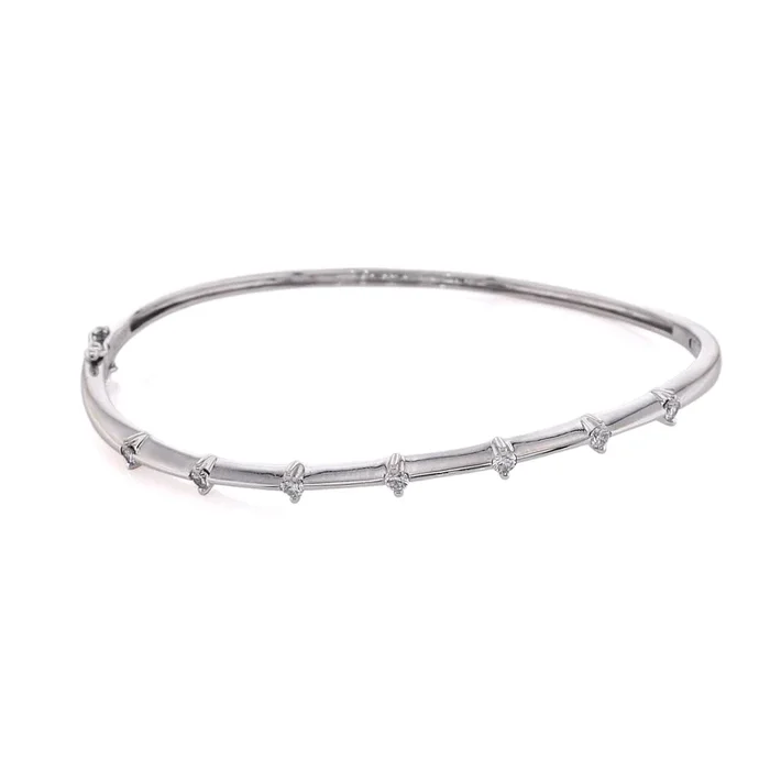 Estate 18 Karat White Gold Hinged Diamond Bangle Bracelet