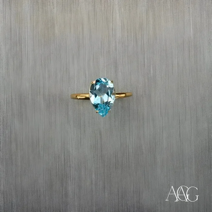 Exquisite Blue Topaz Gold Ring