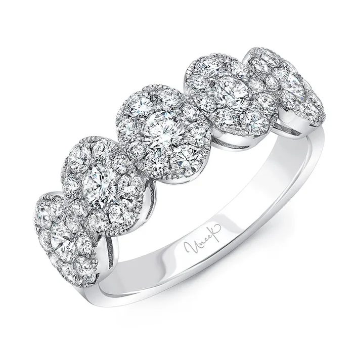 Five-Stone Round Diamond Oval Shaped Cluster 14K Gold Ring