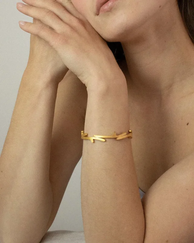 Flora Oval Open Bracelet