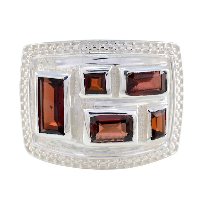 Garnet penta French 92.5 Silver Red Gemstone Versatile Contemporary Ring Jewellery