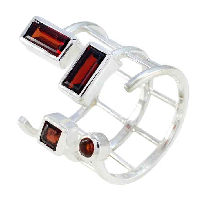 Garnet quarter African Silver Red Gemstone Mid-weight Signet Ring Jewelry