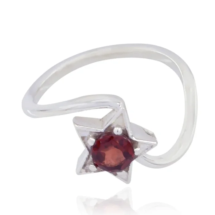 Garnet Solitaire American 92.5 Silver Red Gems Delicate Contemporary Ring Jewelry