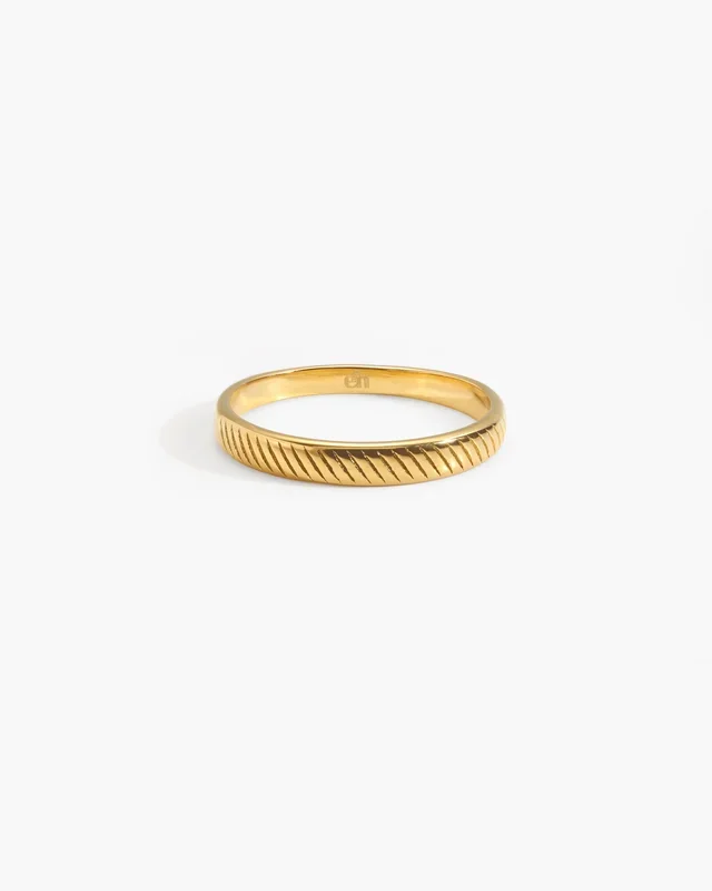 Gold Twill Ring