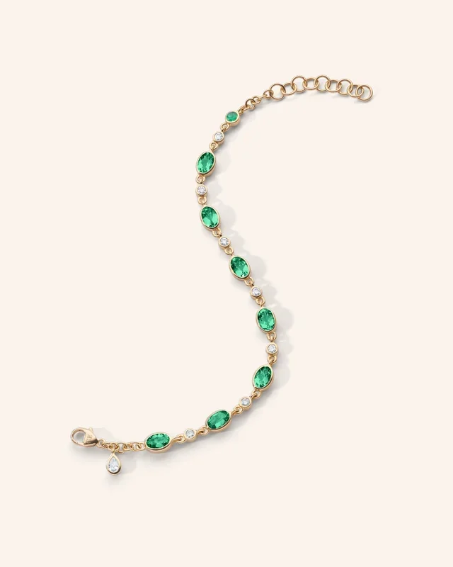 Green Tourmaline Tennis Bracelet in 18K Gold