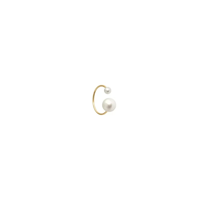 Hanging one earcuff in yellow gold and white pearls (BOJHO00112) – Lepage