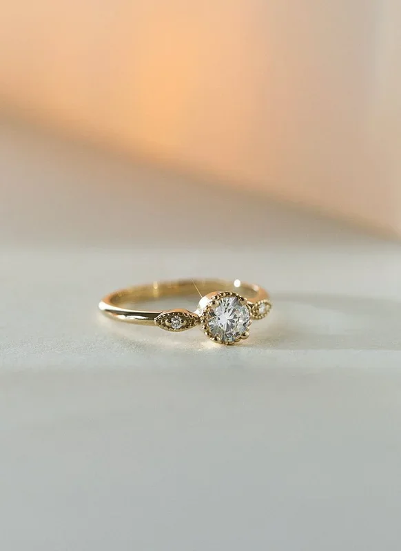 Harper round diamond ring 14k gold
