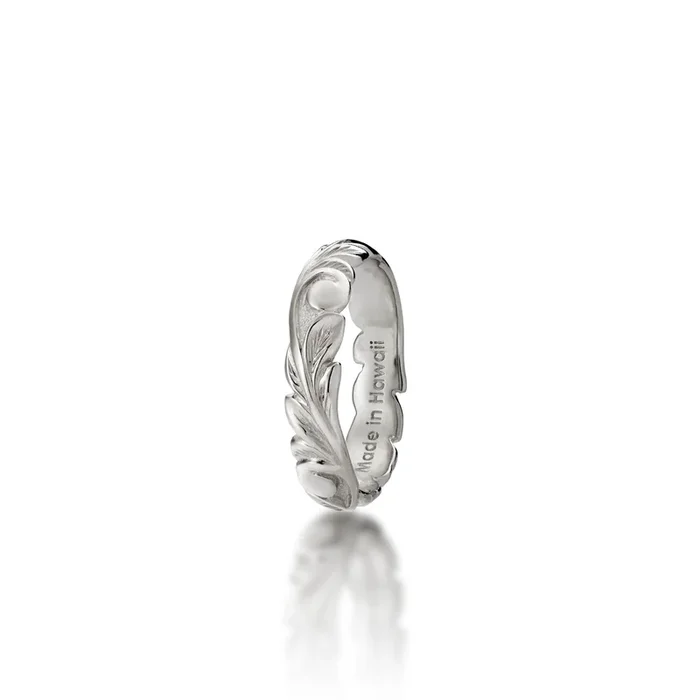 Hawaiian Heirloom Old English Scroll Ring in White Gold – 4.5mm