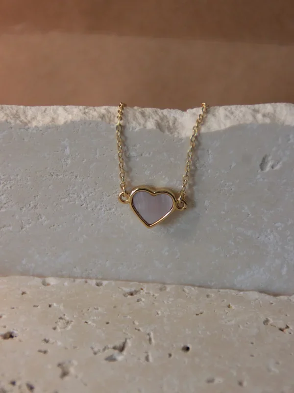 HEART necklace – Mother-of-pearl heart pendant