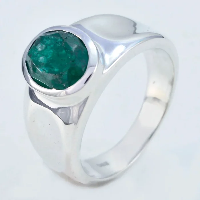 Indian Emerald Solitaire Egyptian 92.5 Silver Green Gemstones Eye-catching valentine Ring Jewellery