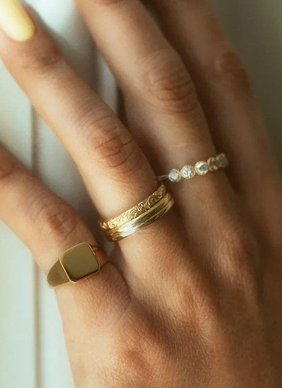 Indie scroll ring 14k gold