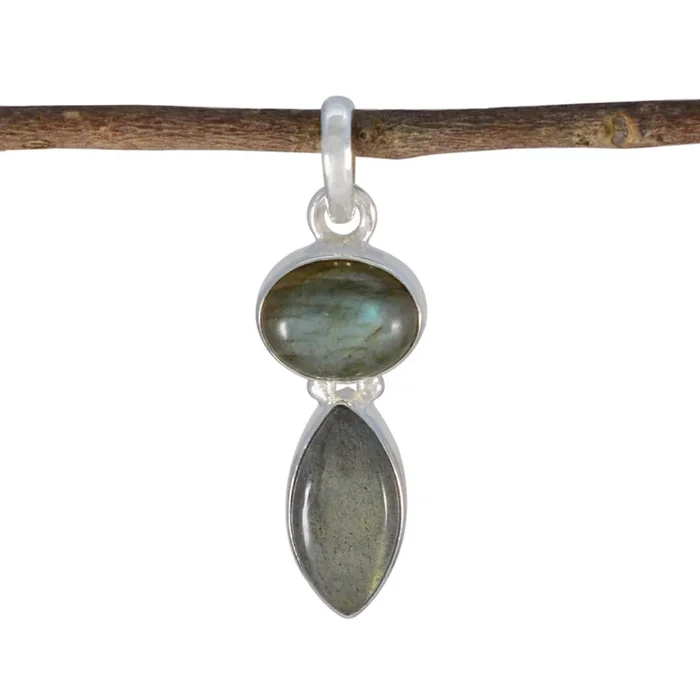 Labradorite Whisper-thin Latin American Silver Toi et Moi Freya Heart Gray Pendant Jewelry