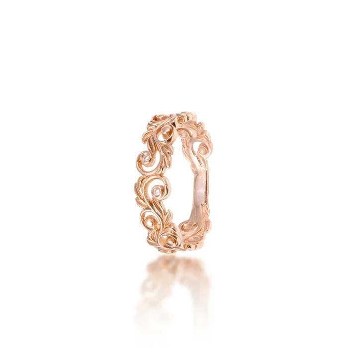 Living Heirloom Ring in Rose Gold with Diamonds – 6mm