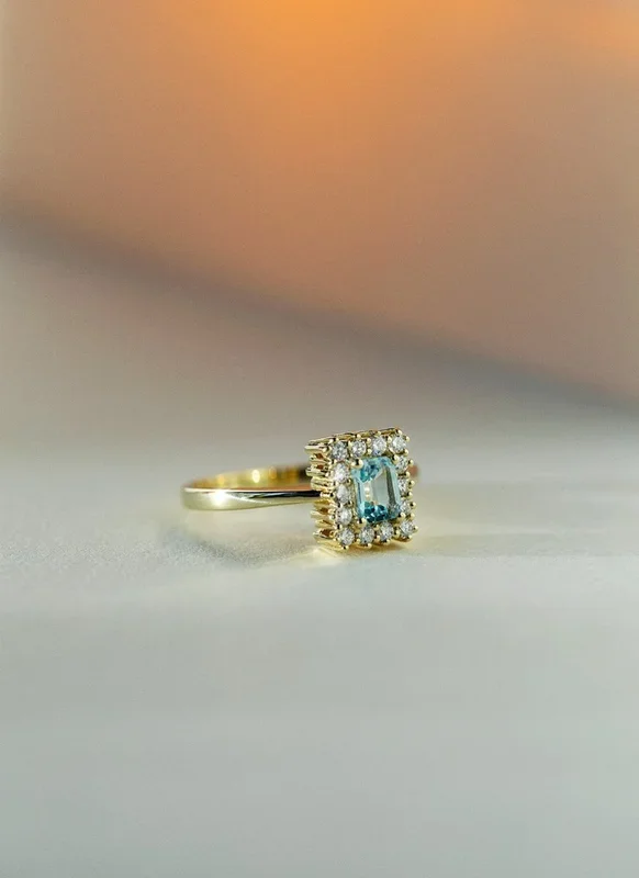 Lode halo diamond aquamarine ring 14k gold