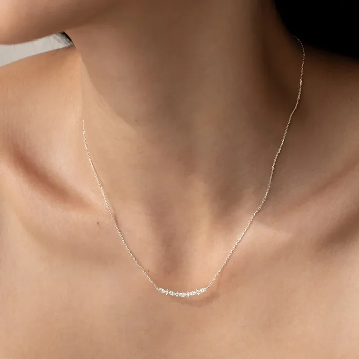 Marquise and Round Diamond Necklace White Gold – Noelia