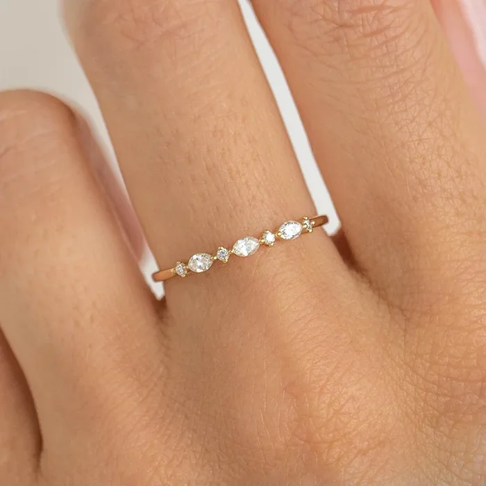 Marquise and Round Diamond Ring 14k Gold – Nova