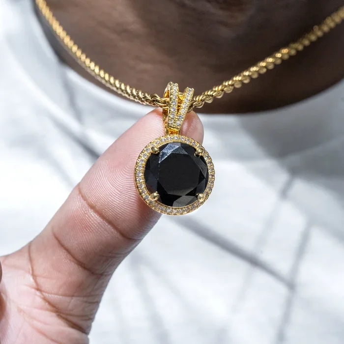 Mens Jewelry – Gold Iced Out VVS Circle Onyx Necklace | Appx. 17 Grams