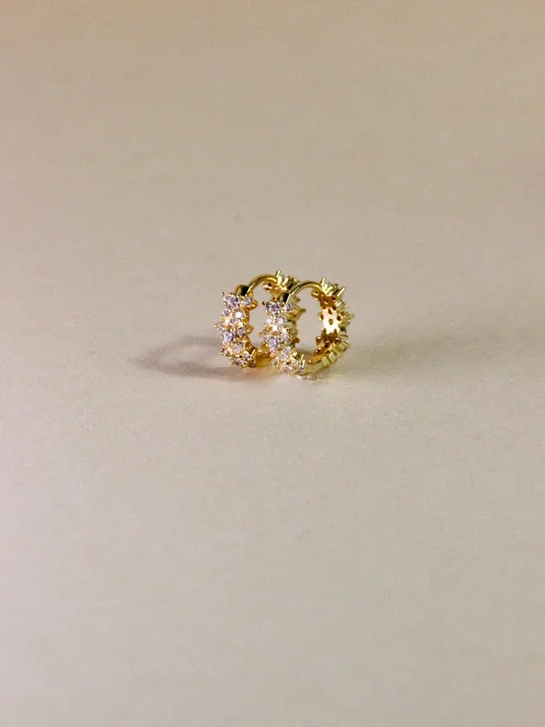 Mini Brilliance Céleste hoop earrings – stars and white zirconium stone