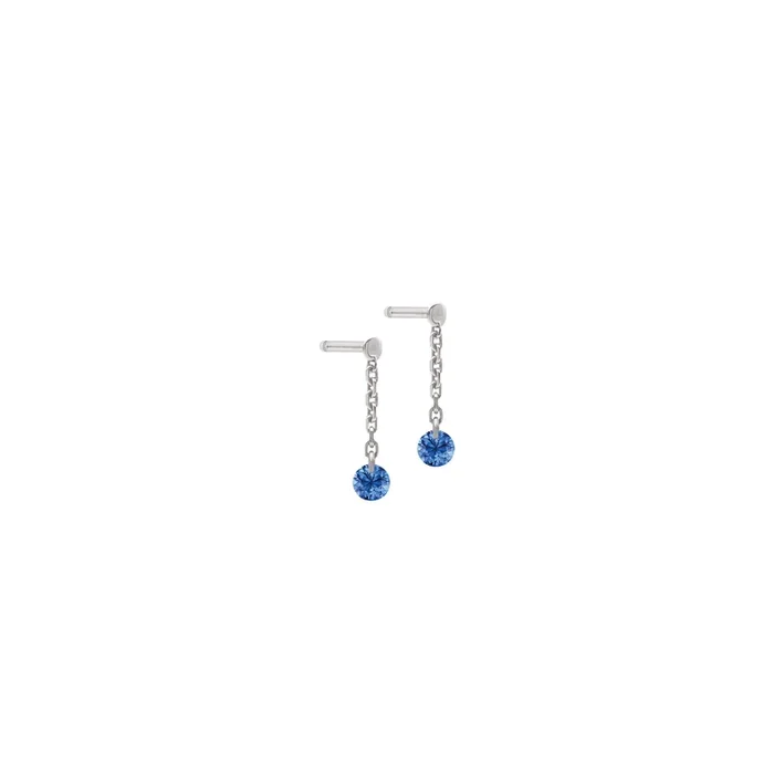 Mini pendants d’Oreilles La Brune et La Blonde Confetti en or blanc et 2 saphirs bleus 0,30 carat