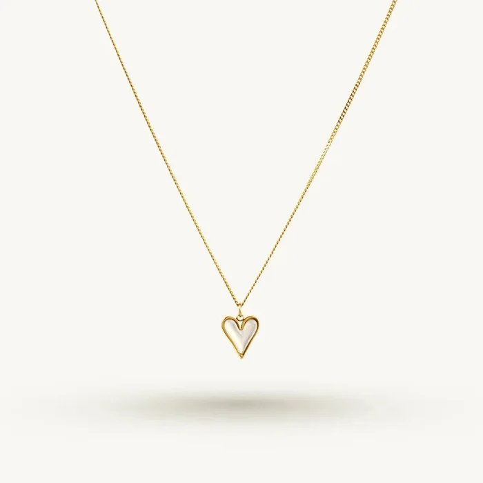 Minimal Heart Outline Pendant Necklace