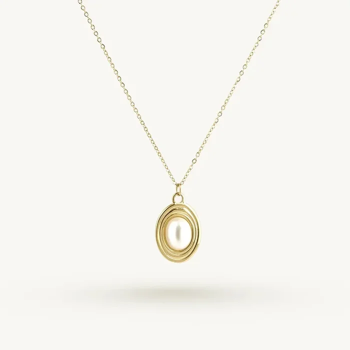 Minimal Pearl Pendant Necklace